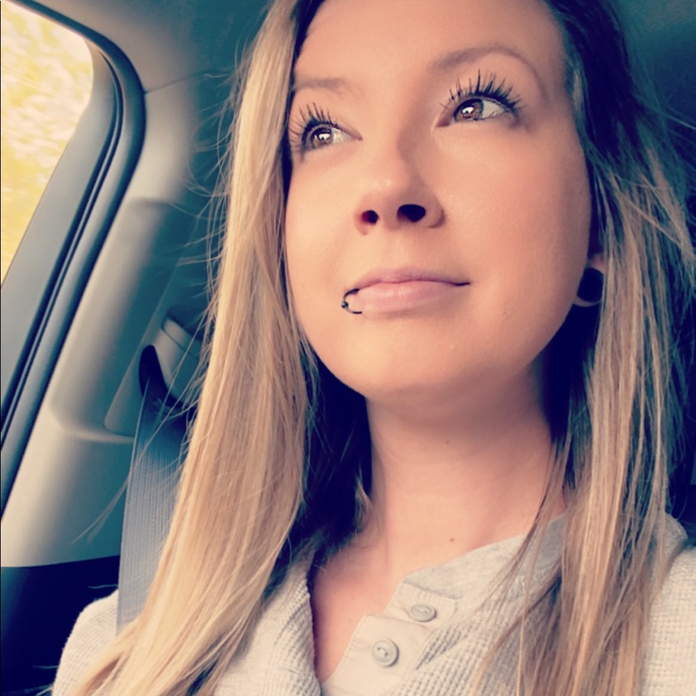 Meet your Posher, Jaclyn